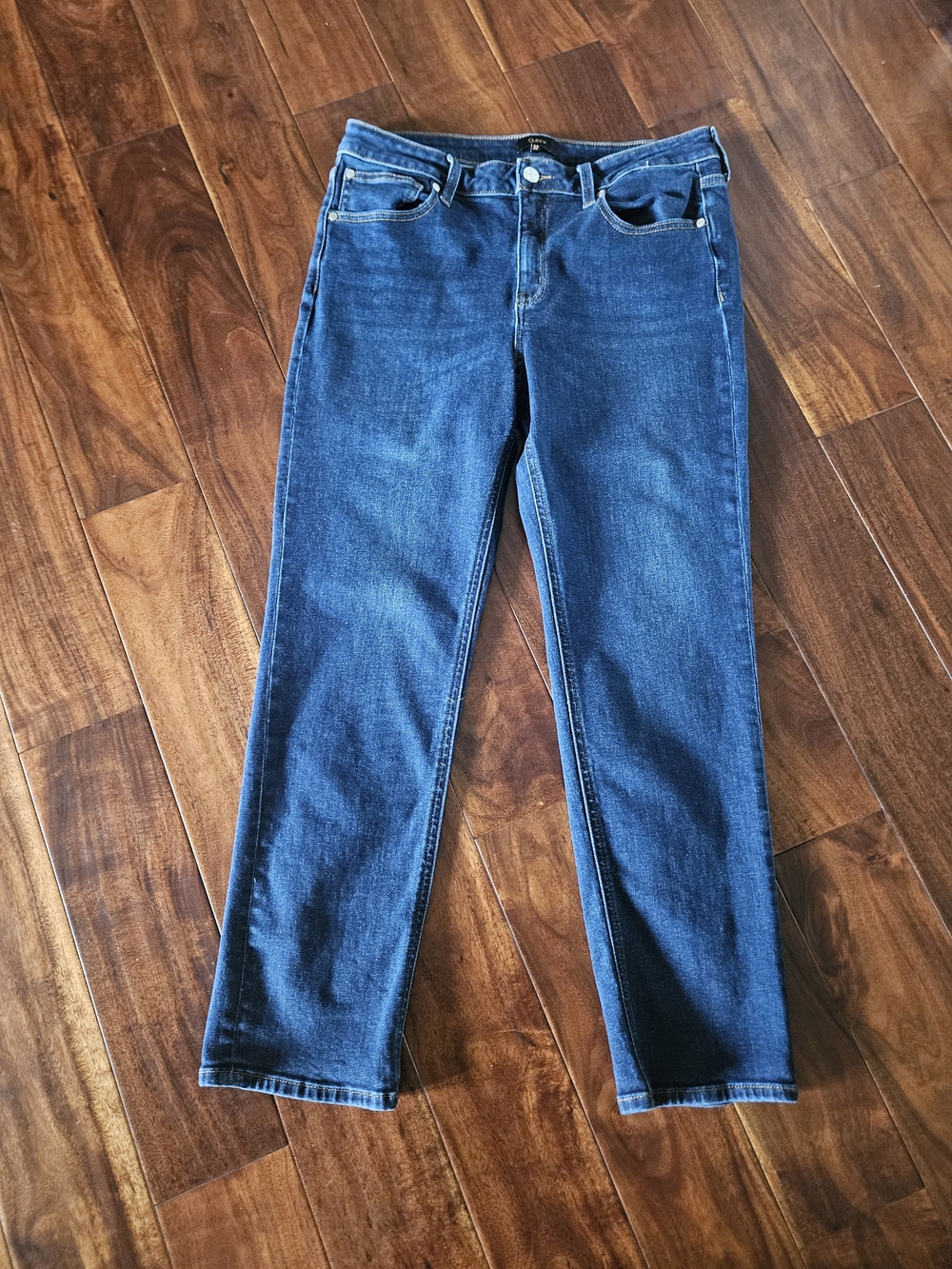 Luna Stretch Slim Straight Jeans